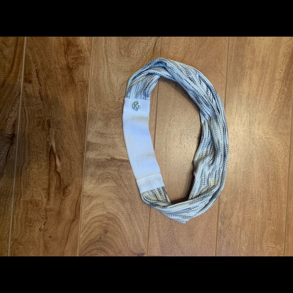 Lululemon headband!